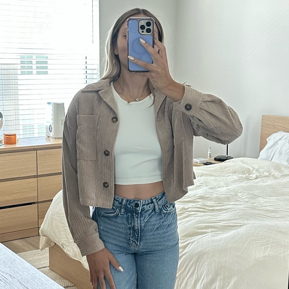 Tan cropped corduroy jacket with collar & brown buttons